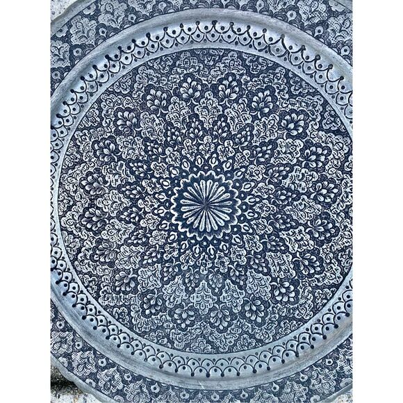 Set of Three Decorative Tray Middle Eastern Engraved Patina 19” - Picture 9 of 11